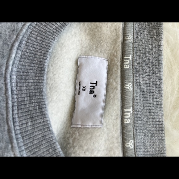 TNA cropped crewneck - Picture 4 of 5